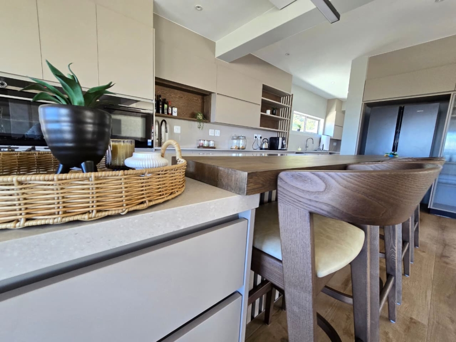 4 Bedroom Property for Sale in Outeniqua Strand Western Cape